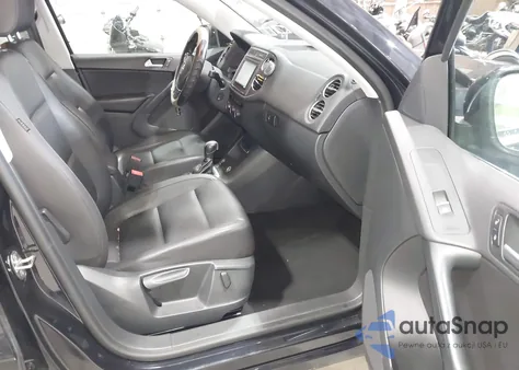 2017 Volkswagen Tiguan 2.0T Wolfsburg Edition z USA, uszkodzony, nr VIN WVGSV7AX1HK017769